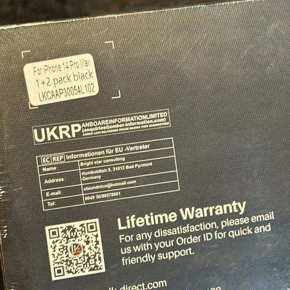 NWT iPhone 14 Pro Max Blk Silicone Phone Case & 2 Pack Screen Protector Sealed - Picture 3 of 8